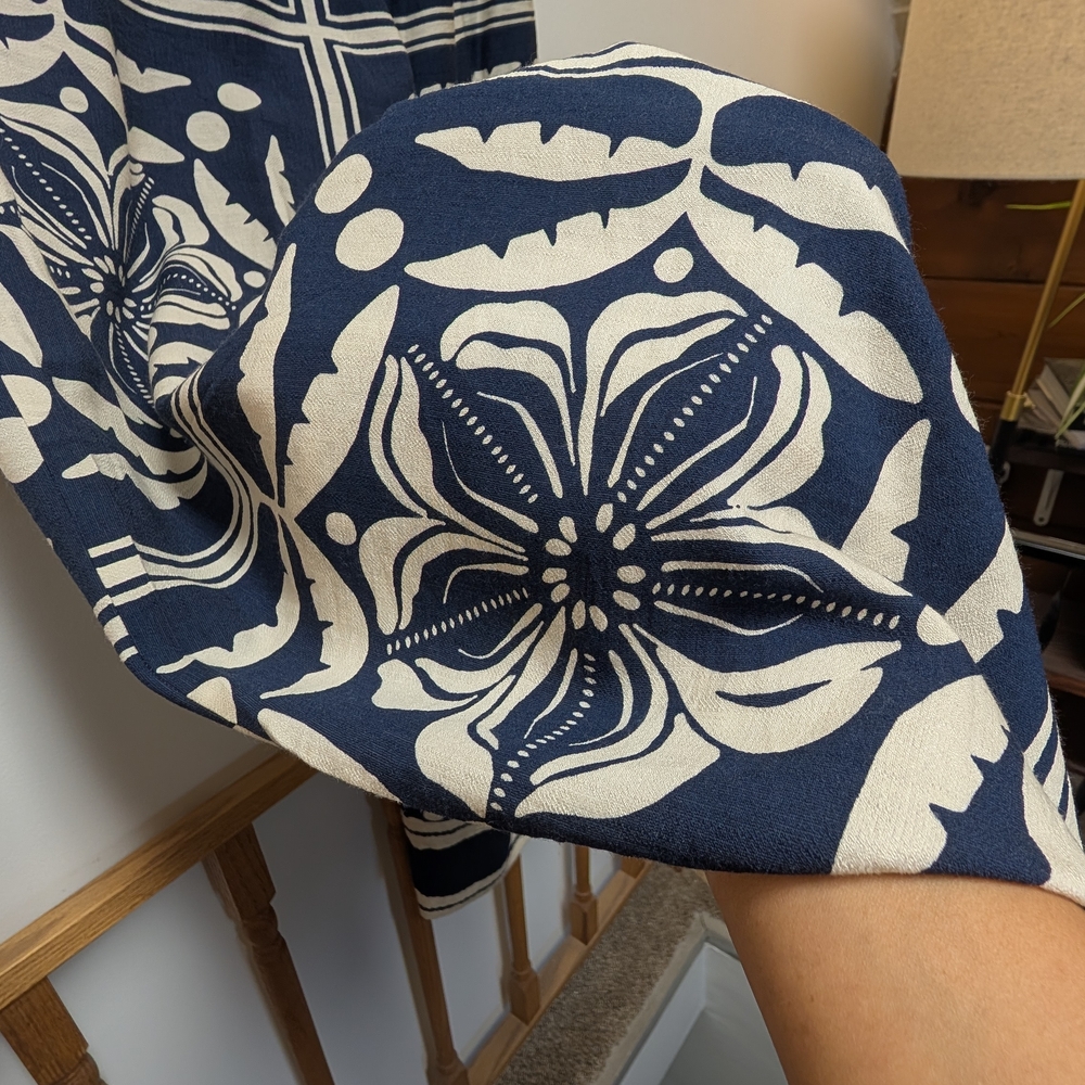 Navy and White Floral Maxi Linen Pants - Picture 4 of 4